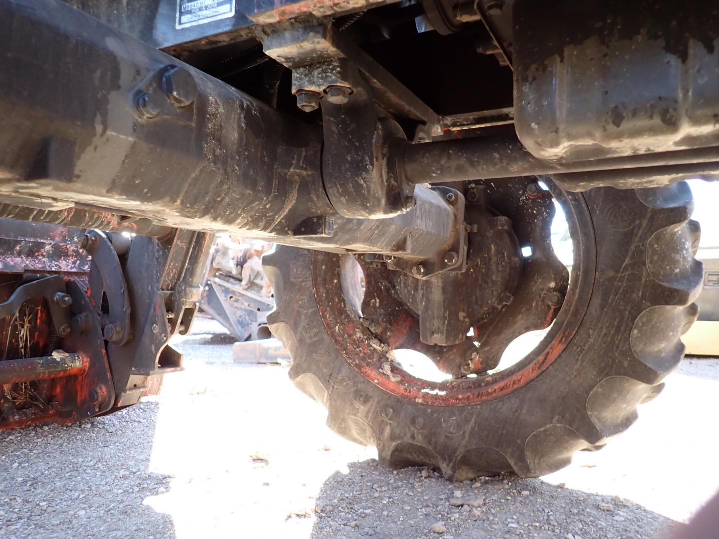 ./imagenes/INVOICE/2019/16433/TRACTOR AGRICOLA KUBOTA M6040 (27).JPG